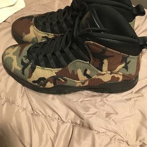 Camo Jordan retro 10